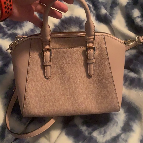 Michael Kors purse. - Picture 2 of 3